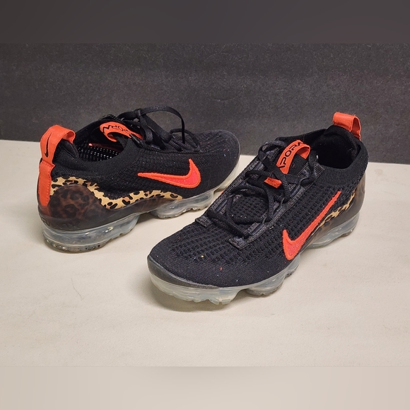 Women Nike Air Vapormax 2021 Flyknit Black Leopard Sneakers DH4090 001 Size 6 - Picture 2 of 15